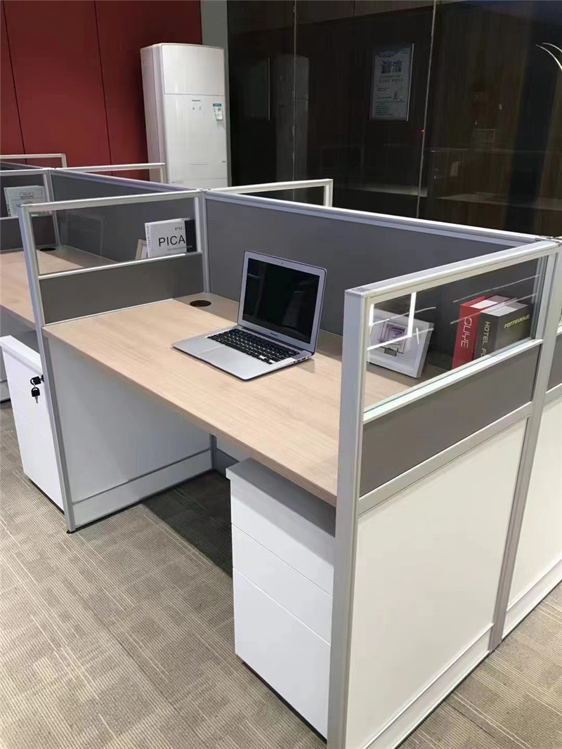 屏风式办公工位