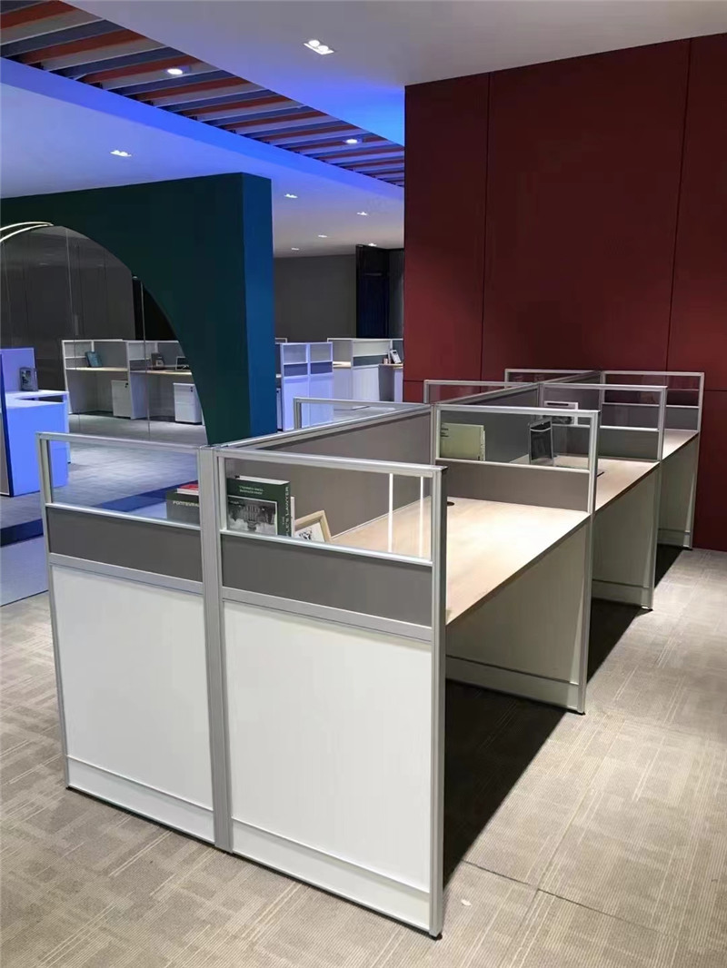 屏风式办公工位