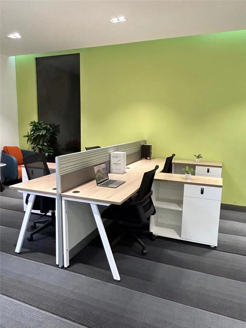 屏风式办公工位